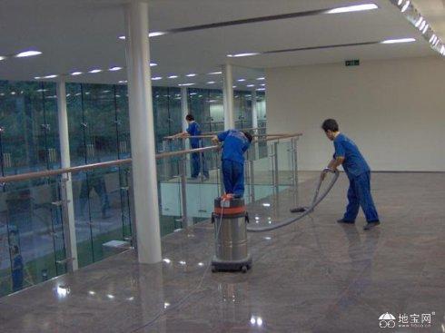 昌北新建區(qū)新舊房專業(yè)清潔 地毯清洗、日常保潔與開荒保潔一站式服務(wù)